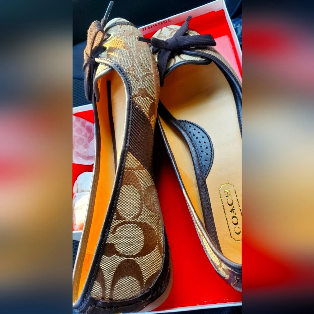 Women size 7 coach slides authentic
